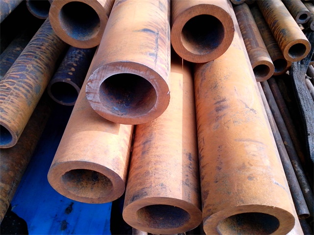 仲巴20G厚壁无缝钢管